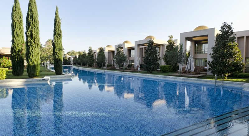 gloria serenity resort